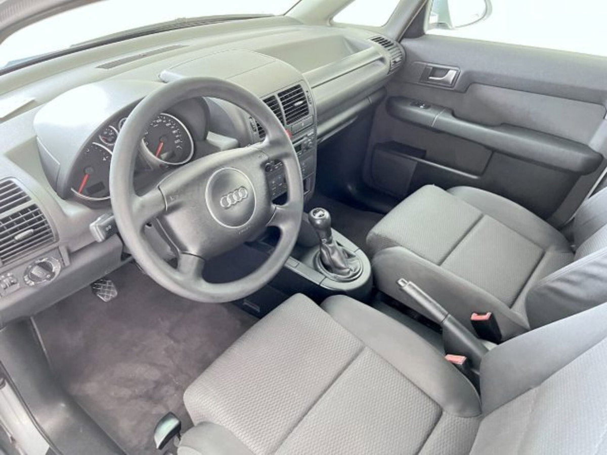 Audi A2 1.4 TDI/90CV Comfort (12)