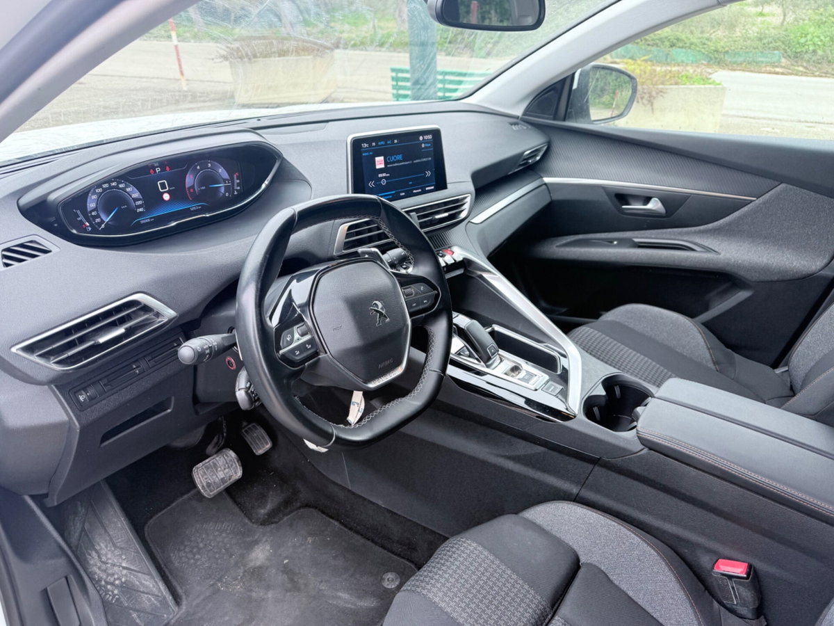 Peugeot 3008 BlueHDi 130 S&S EAT8 Active Business (12)