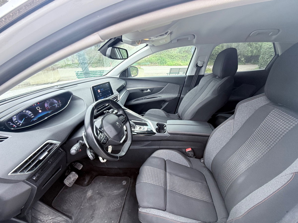 Peugeot 3008 BlueHDi 130 S&S EAT8 Active Business (13)