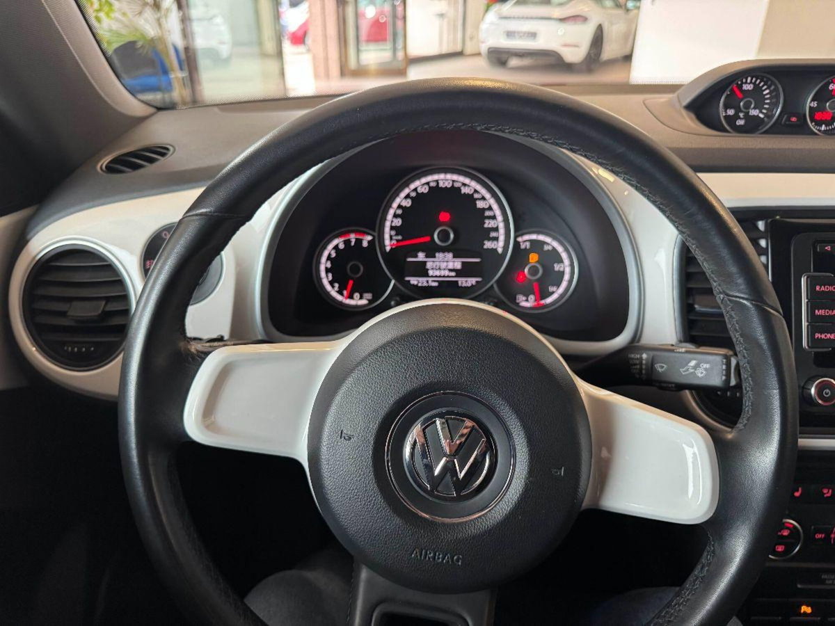 Volkswagen Maggiolino 1.2 TSI Design (10)