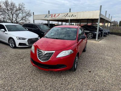 Lancia Ypsilon 1.2 69 CV 5 porte Silver usata