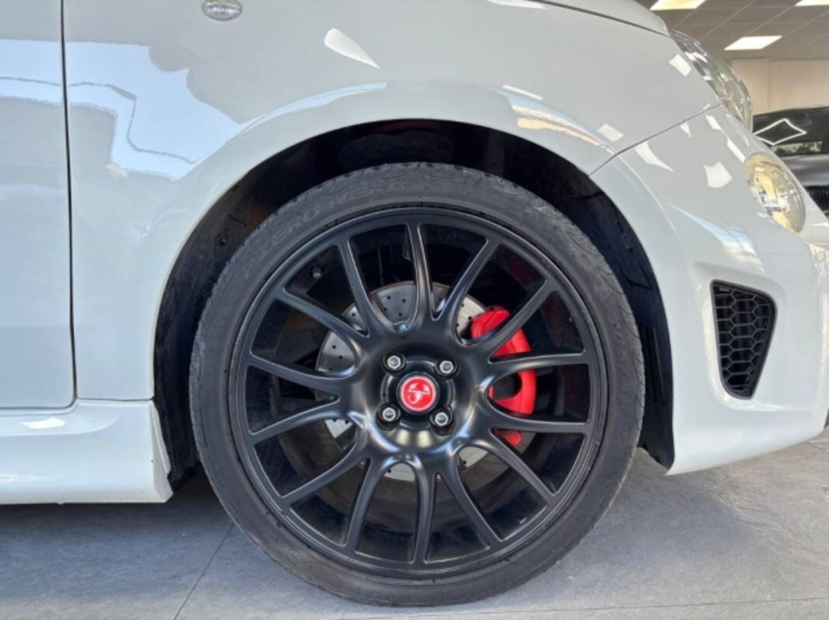 Abarth 595 Cabrio 595 C 1.4 Turbo T-Jet 160 CV Pista (8)