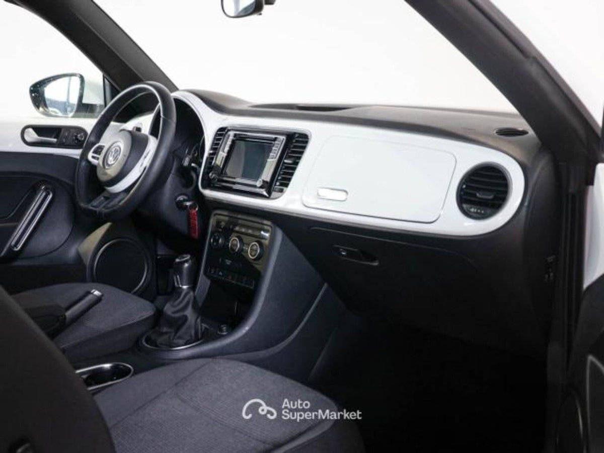 Volkswagen Maggiolino Cabrio 1.2 TSI Design (13)