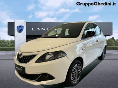 Lancia Ypsilon 1.0 FireFly 5 porte S&S Hybrid Ecochic A. Ferretti usata