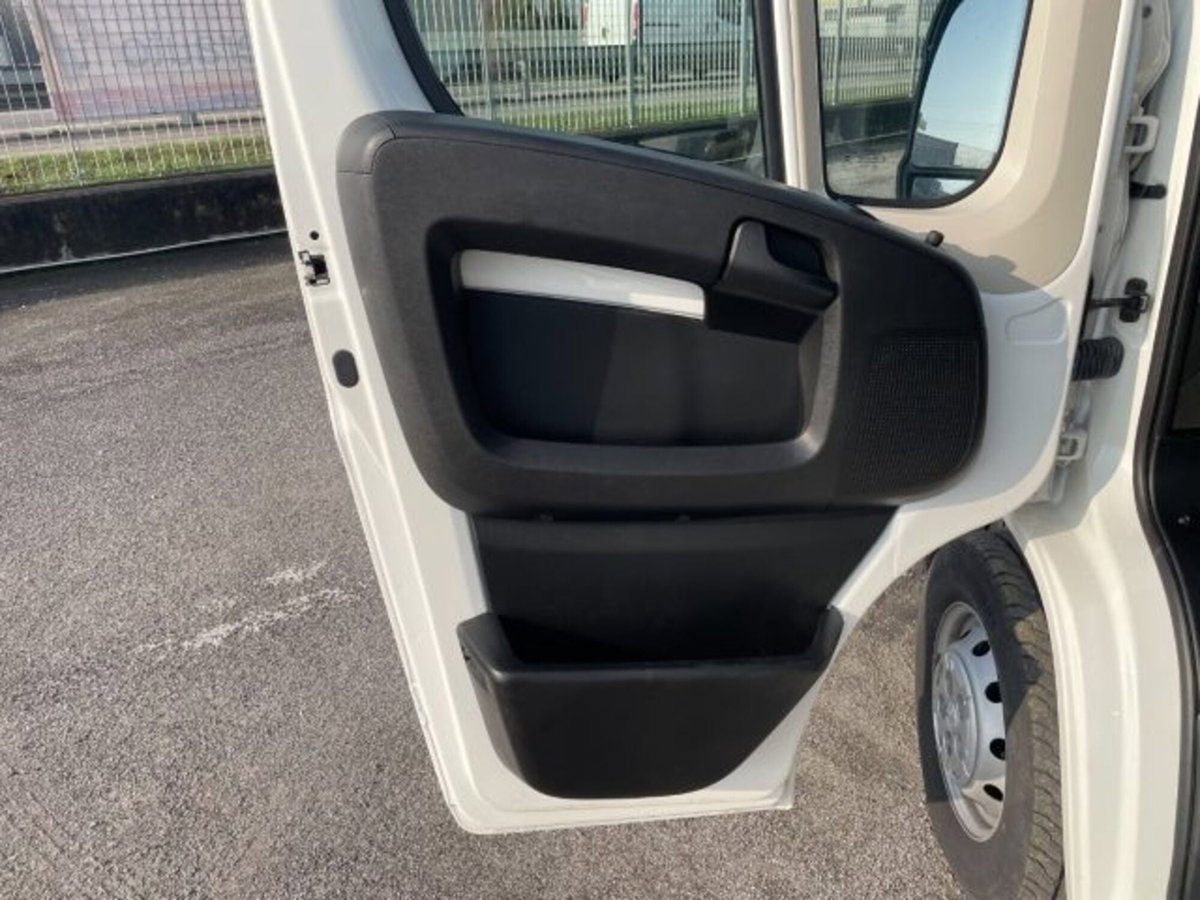 Peugeot Boxer Heavy 35 c.fisso L4 2.2 diesel 140cv S&S (15)