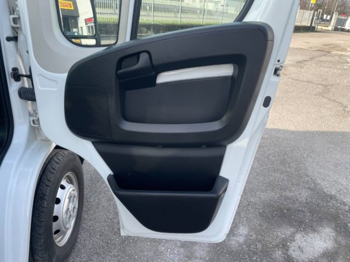 Peugeot Boxer Heavy 35 c.fisso L4 2.2 diesel 140cv S&S (19)