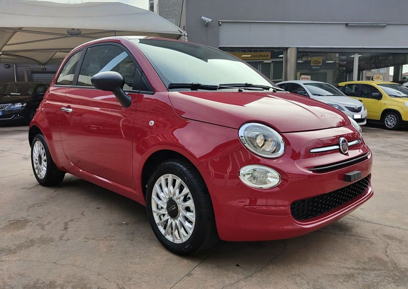 Fiat 500 1.0 Hybrid Red