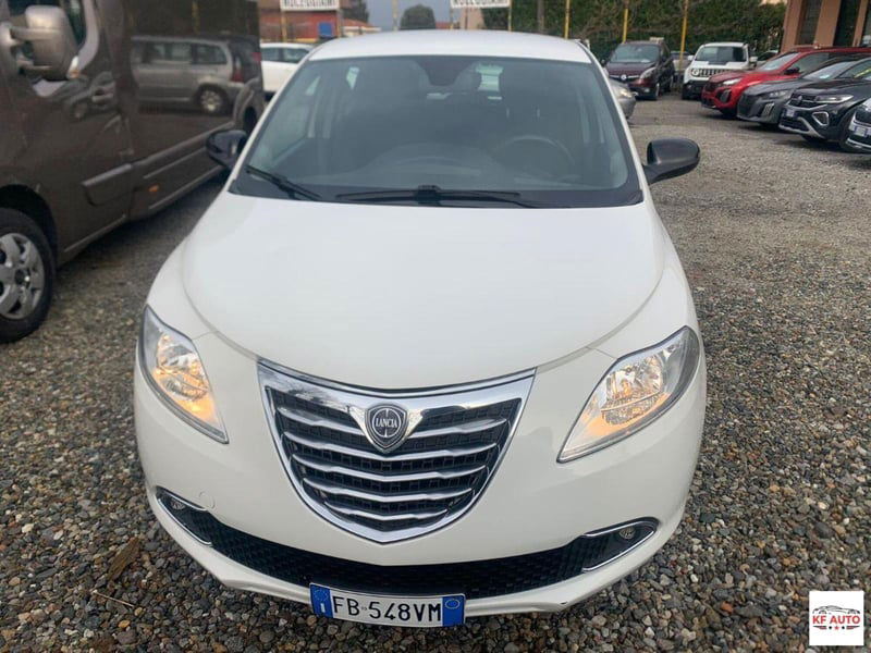 Lancia Ypsilon 1.2 69 CV 5 porte Platinum