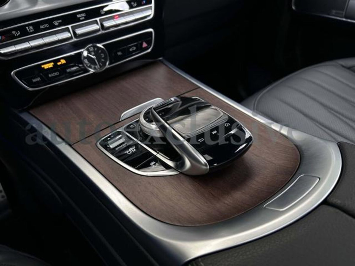 Mercedes-Benz Classe G 500 Premium (12)