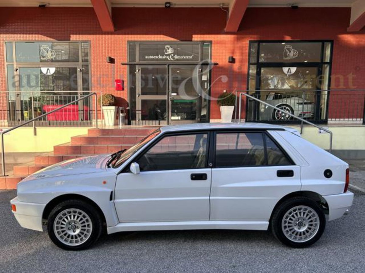 Lancia Delta turbo 16V HF integrale (3)