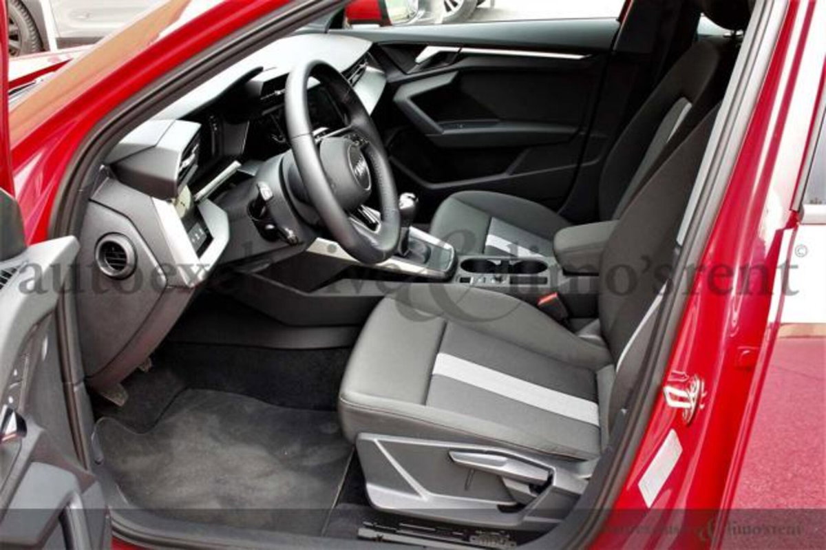 Audi A3 Sportback 35 TFSI S line edition (13)