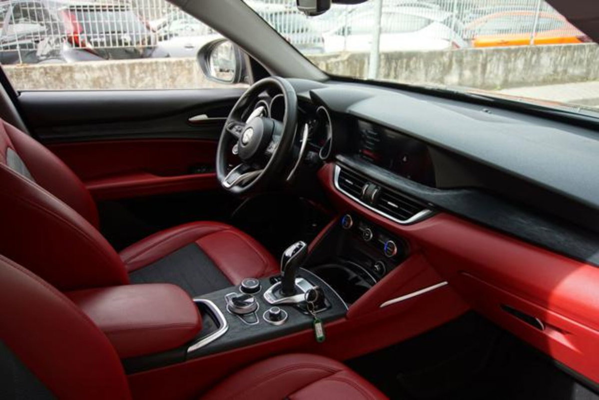 Alfa Romeo Stelvio Stelvio 2.2 Turbodiesel 190 CV AT8 RWD Executive (11)