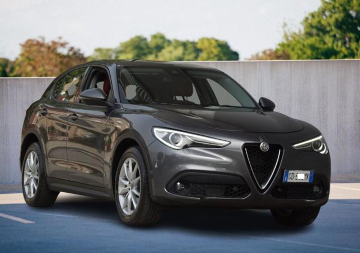 Alfa Romeo Stelvio Stelvio 2.2 Turbodiesel 190 CV AT8 RWD Executive (2)