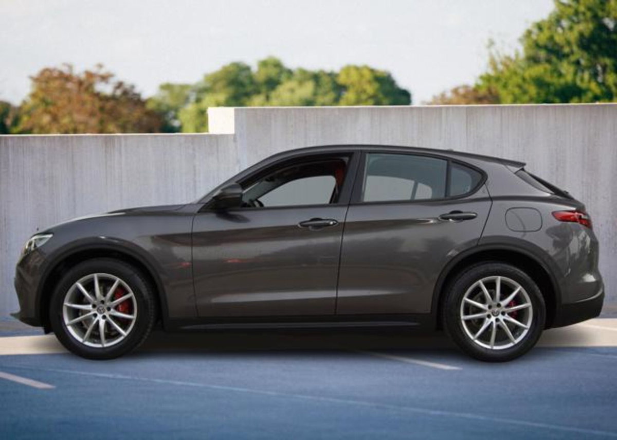 Alfa Romeo Stelvio Stelvio 2.2 Turbodiesel 190 CV AT8 RWD Executive (3)