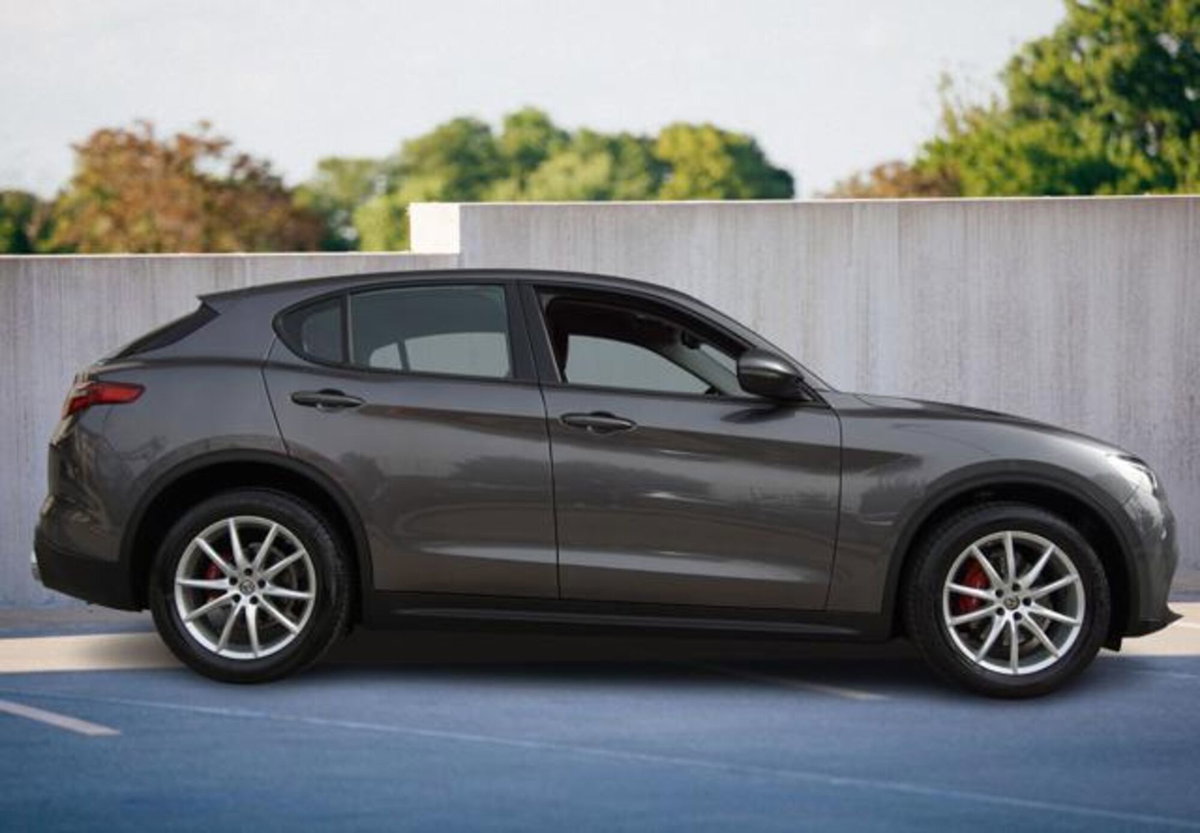Alfa Romeo Stelvio Stelvio 2.2 Turbodiesel 190 CV AT8 RWD Executive (4)