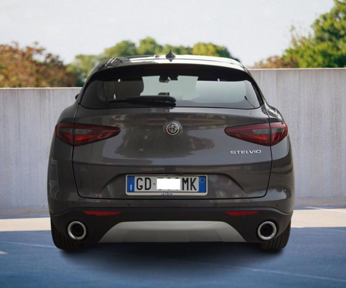 Alfa Romeo Stelvio Stelvio 2.2 Turbodiesel 190 CV AT8 RWD Executive (5)