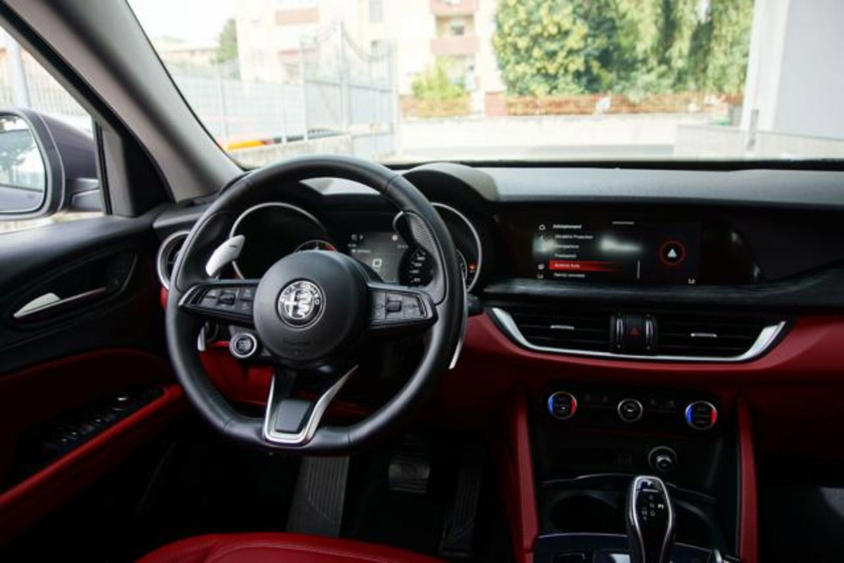 Alfa Romeo Stelvio Stelvio 2.2 Turbodiesel 190 CV AT8 RWD Executive (8)