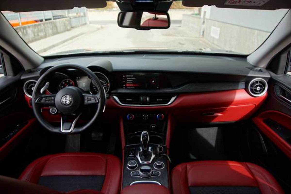 Alfa Romeo Stelvio Stelvio 2.2 Turbodiesel 190 CV AT8 RWD Executive (9)