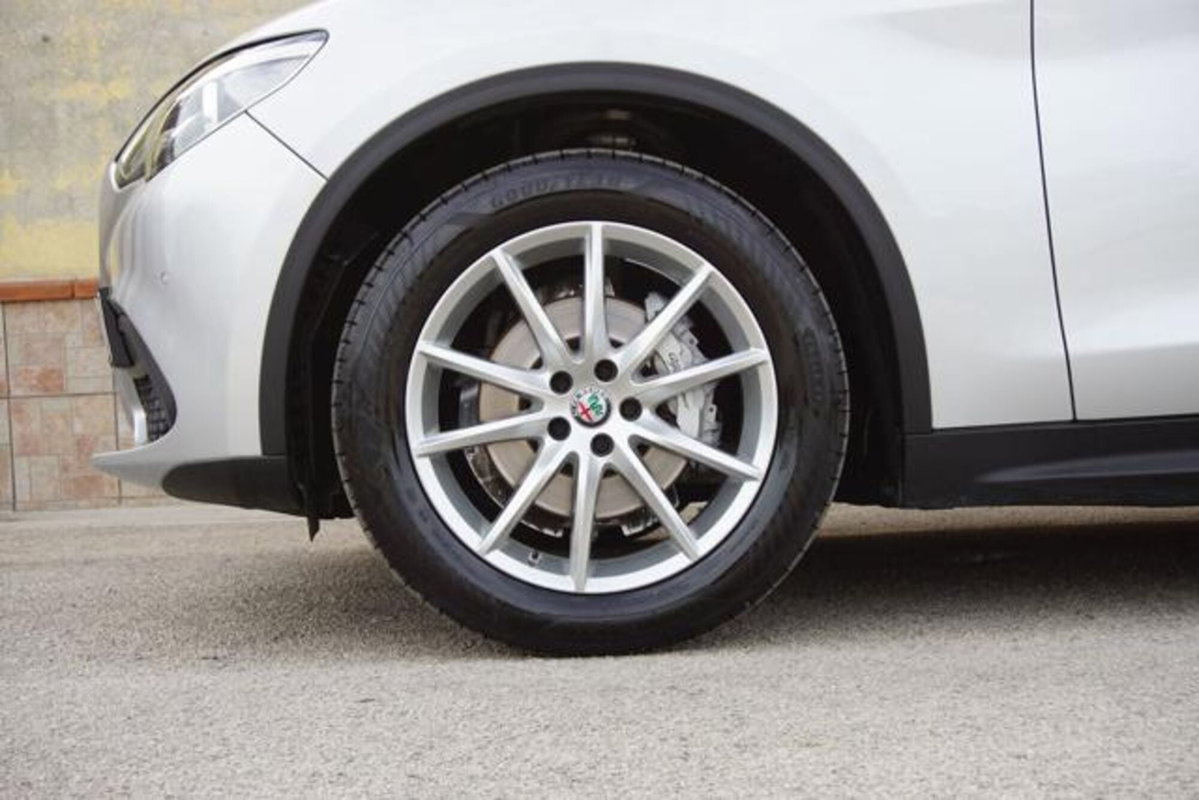 Alfa Romeo Stelvio Stelvio 2.2 Turbodiesel 190 CV AT8 RWD Executive (16)