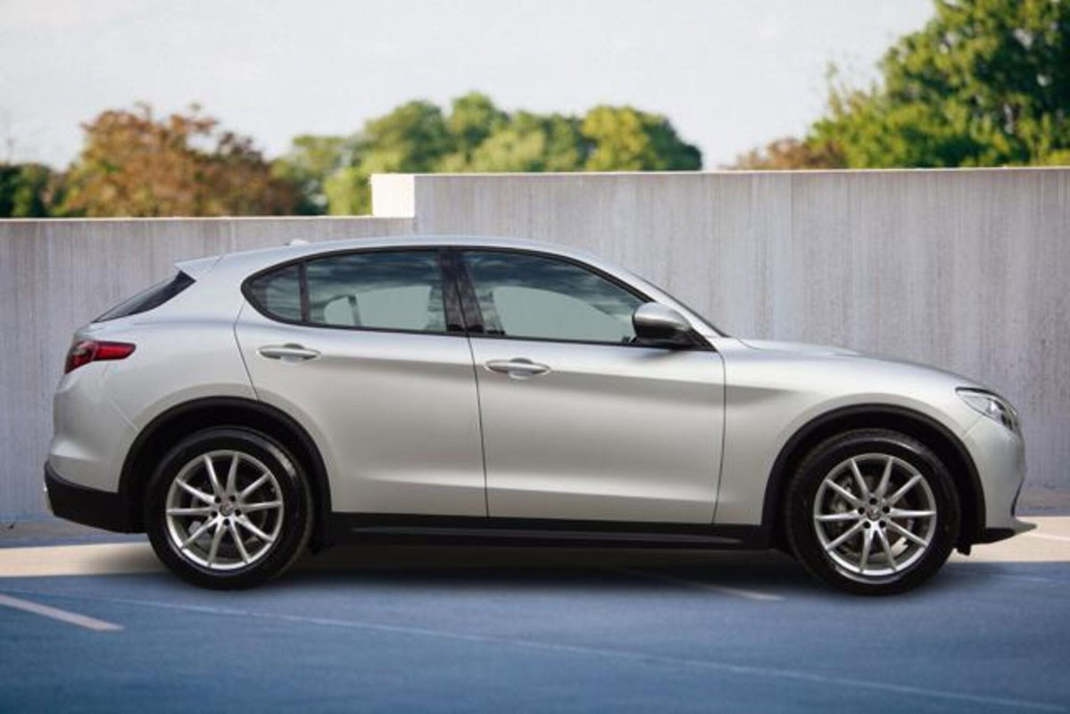 Alfa Romeo Stelvio Stelvio 2.2 Turbodiesel 190 CV AT8 RWD Executive (2)