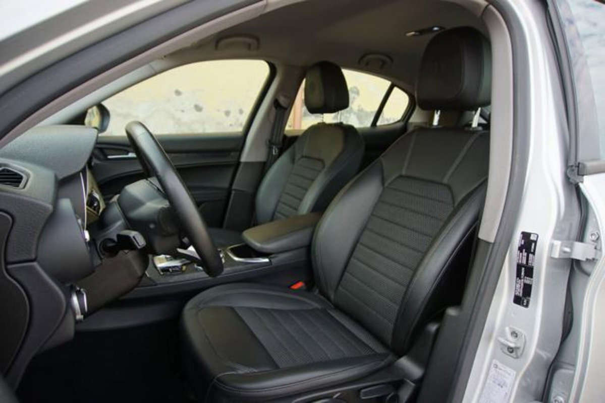 Alfa Romeo Stelvio Stelvio 2.2 Turbodiesel 190 CV AT8 RWD Executive (5)