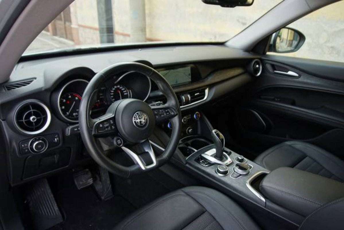 Alfa Romeo Stelvio Stelvio 2.2 Turbodiesel 190 CV AT8 RWD Executive (6)