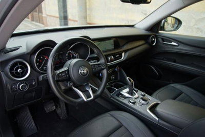 Alfa Romeo Stelvio Stelvio 2.2 Turbodiesel 190 CV AT8 RWD Executive (6)
