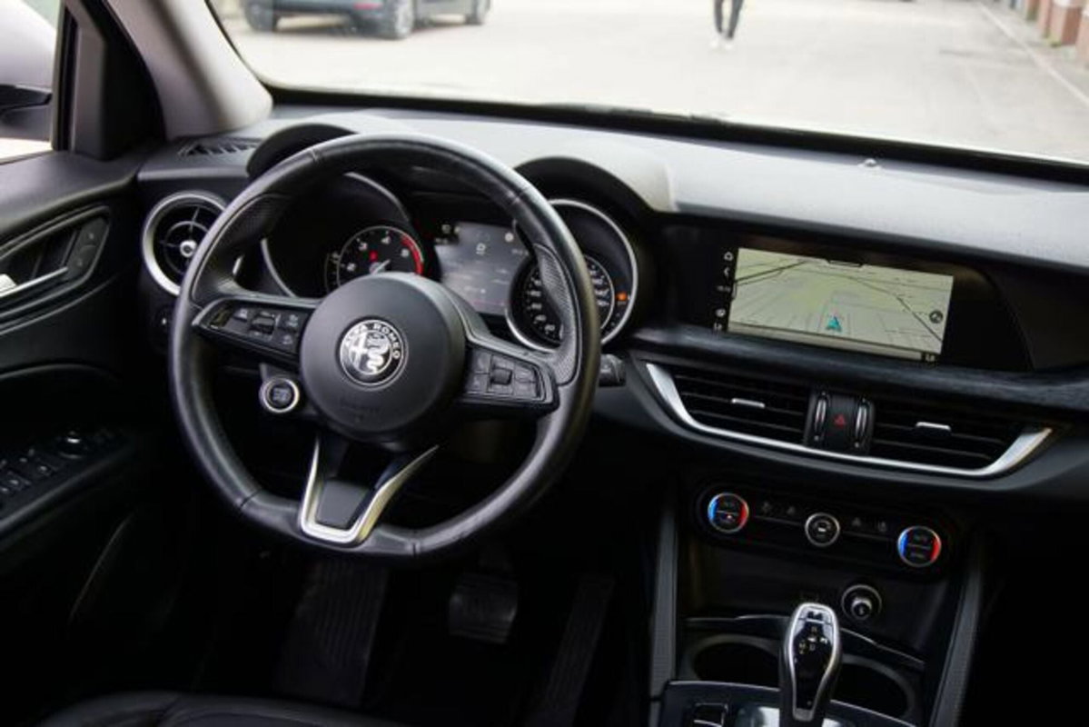 Alfa Romeo Stelvio Stelvio 2.2 Turbodiesel 190 CV AT8 RWD Executive (7)