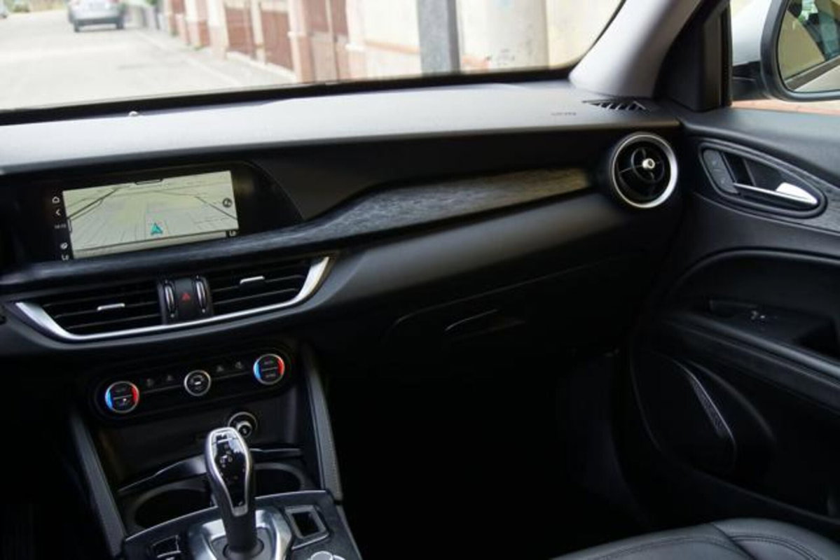 Alfa Romeo Stelvio Stelvio 2.2 Turbodiesel 190 CV AT8 RWD Executive (9)