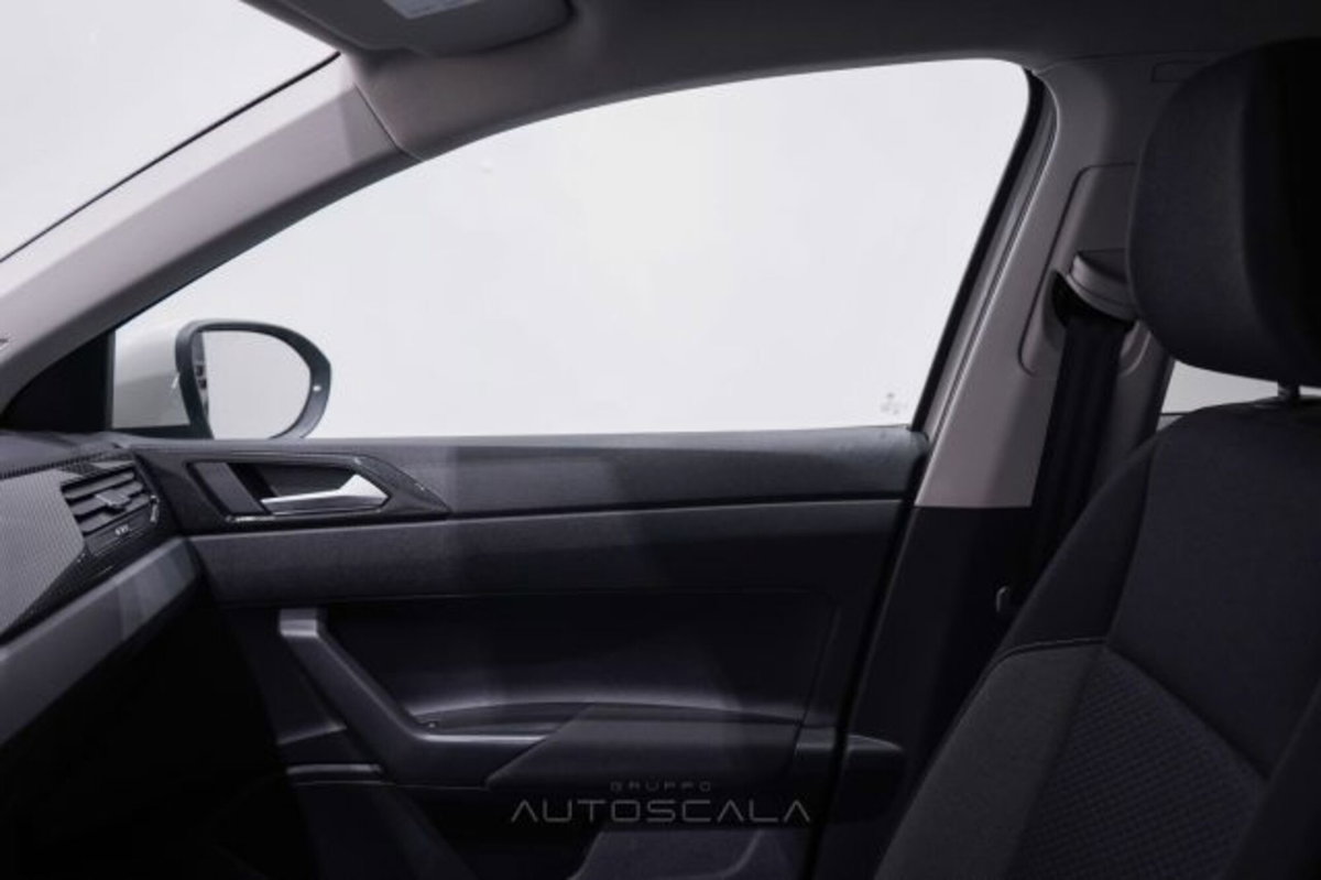 Volkswagen Taigo 1.0 TSI 110 CV DSG Life (17)