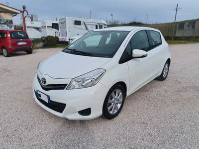Toyota Yaris 1.D-4D 5 porte Lounge  usata