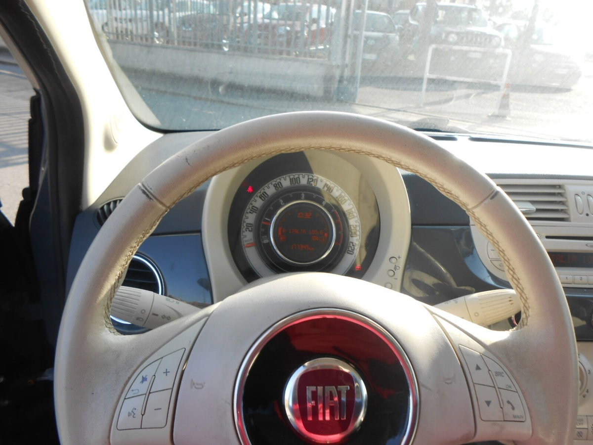 Fiat 500 1.3 Multijet 16V 95 CV Lounge (11)