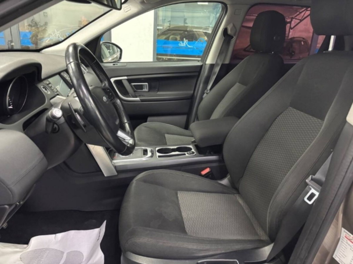 Land Rover Discovery Sport 2.0 TD4 150 CV SE (12)