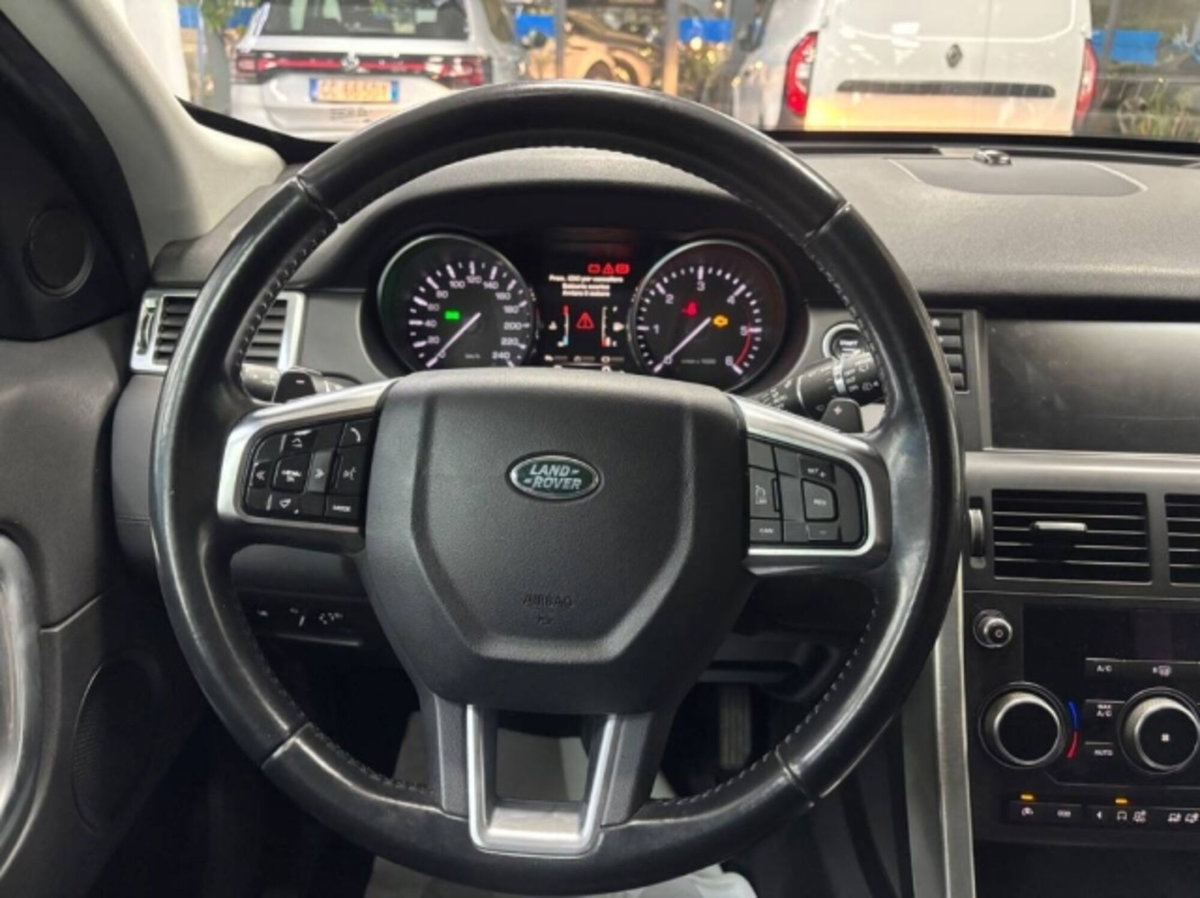Land Rover Discovery Sport 2.0 TD4 150 CV SE (15)
