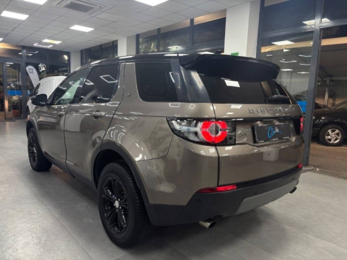 Land Rover Discovery Sport 2.0 TD4 150 CV SE (4)