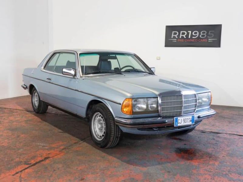 Mercedes-Benz Classe C Coupé 200 BlueEFFICIENCY Coupé Avantgarde