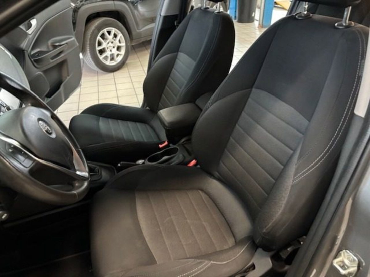 Alfa Romeo Giulietta 1.6 JTDm Super 120cv tct (9)