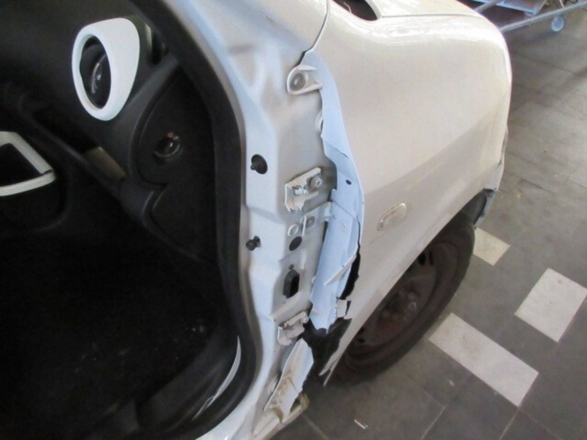 Renault Twingo 1.0 SCe Live (13)