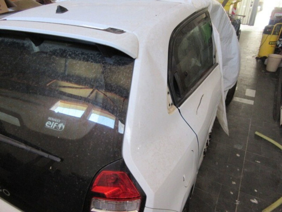 Renault Twingo 1.0 SCe Live (7)