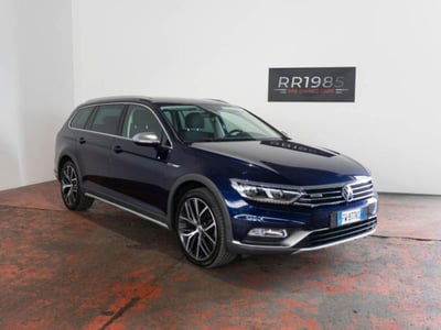 Volkswagen Passat Variant 2.0 TDI 190 CV 4MOTION DSG Highline BMT usata