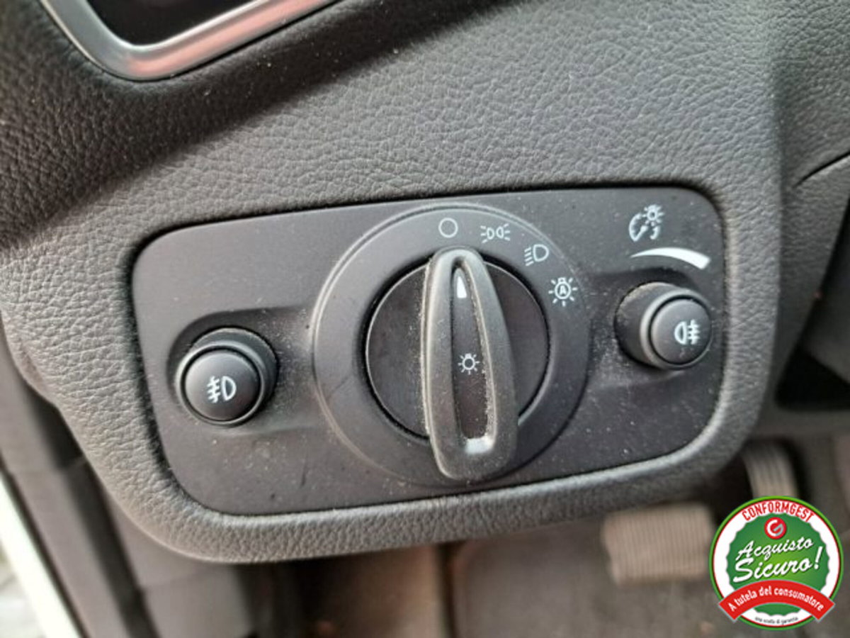 Ford Kuga 2.0 TDCI 150 CV S&S 4WD Powershift Titanium (11)