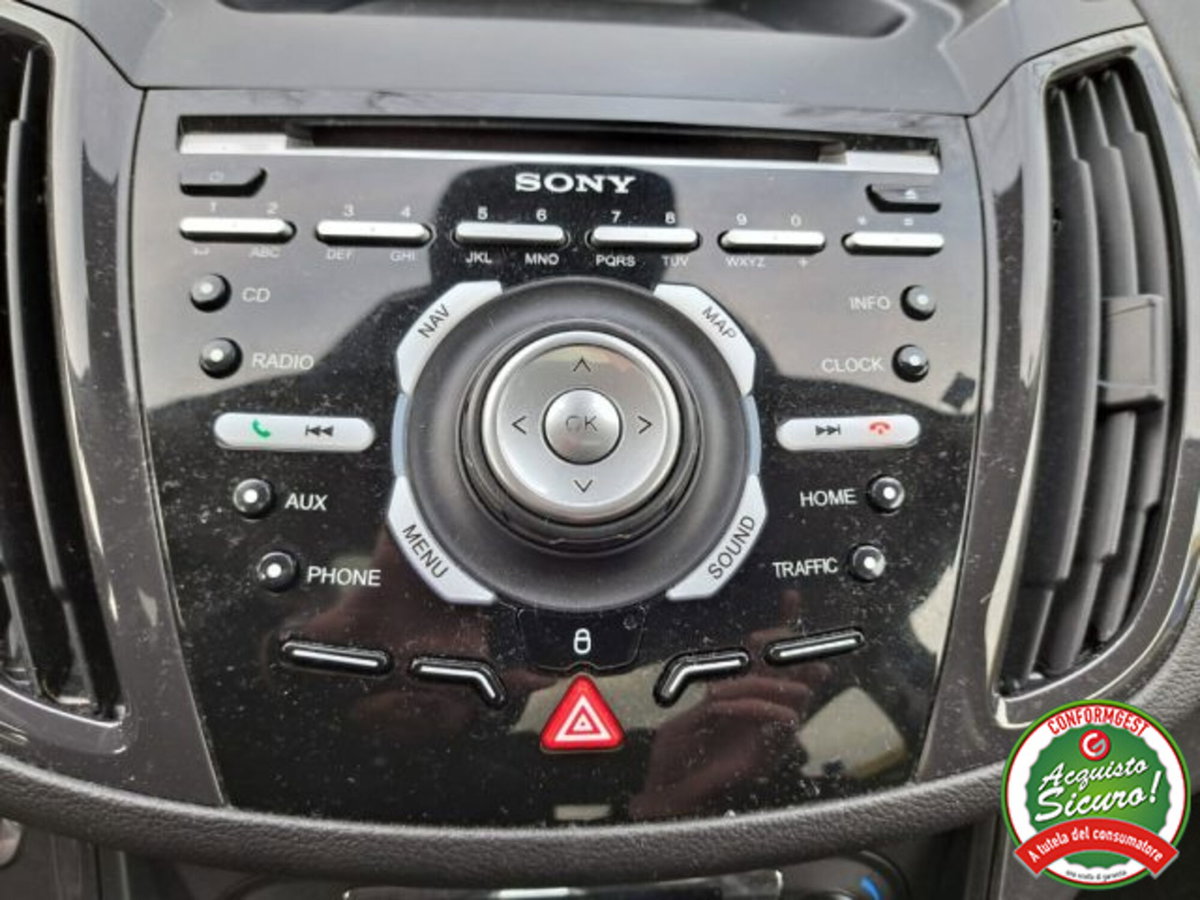 Ford Kuga 2.0 TDCI 150 CV S&S 4WD Powershift Titanium (14)