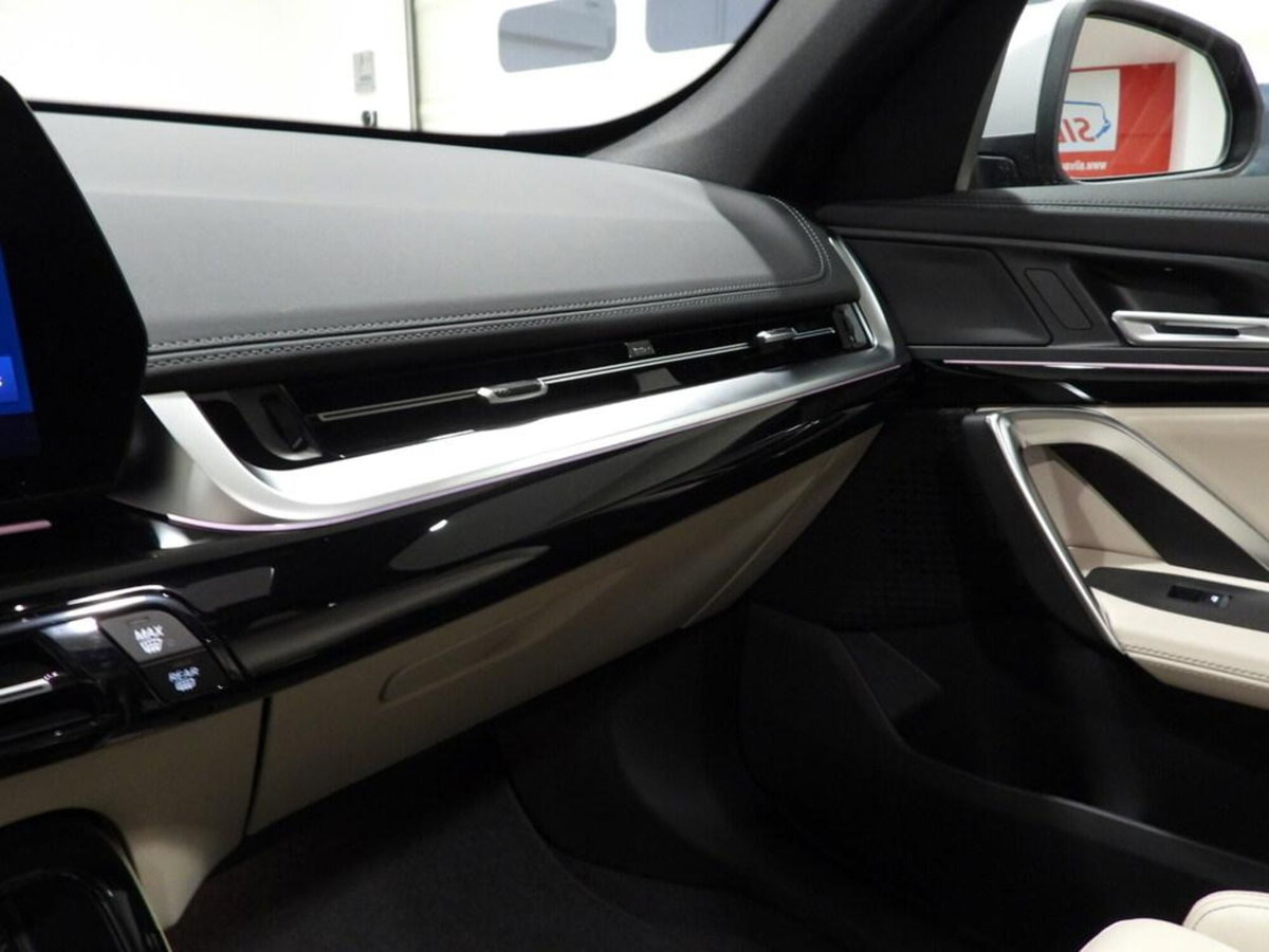 BMW X1 sDrive 18d Msport (10)