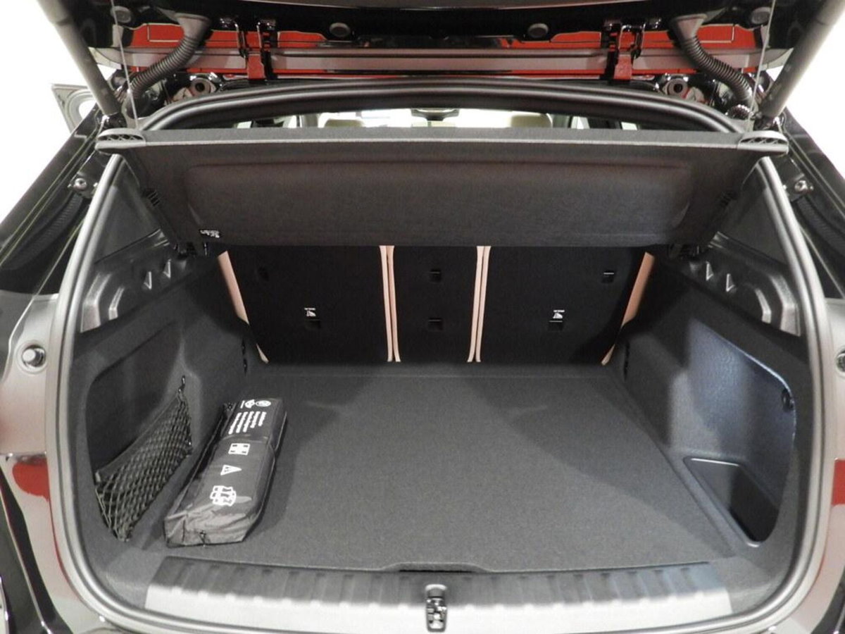 BMW X1 sDrive 18d Msport (12)