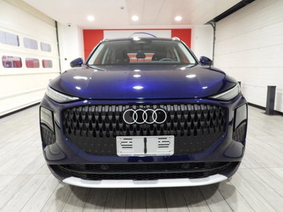 Audi Q3 35 TDI quattro S tronic Business (2)