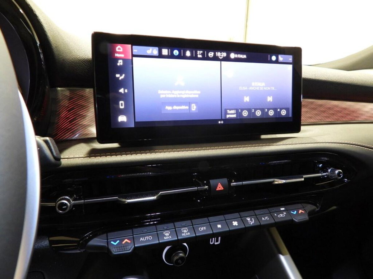 Alfa Romeo Tonale 1.5 hybrid Sprint 130cv tct7 (10)