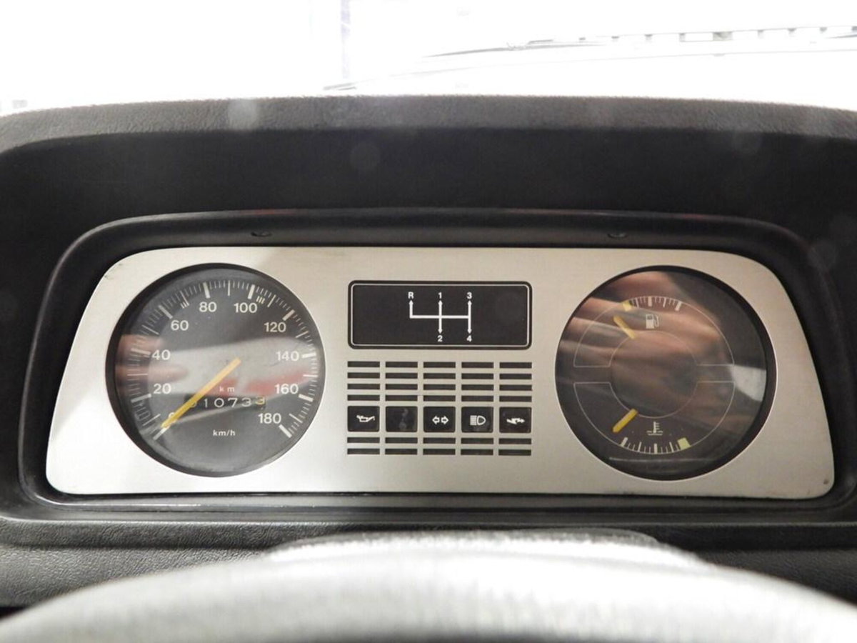 Ford Fiesta 900 L (8)