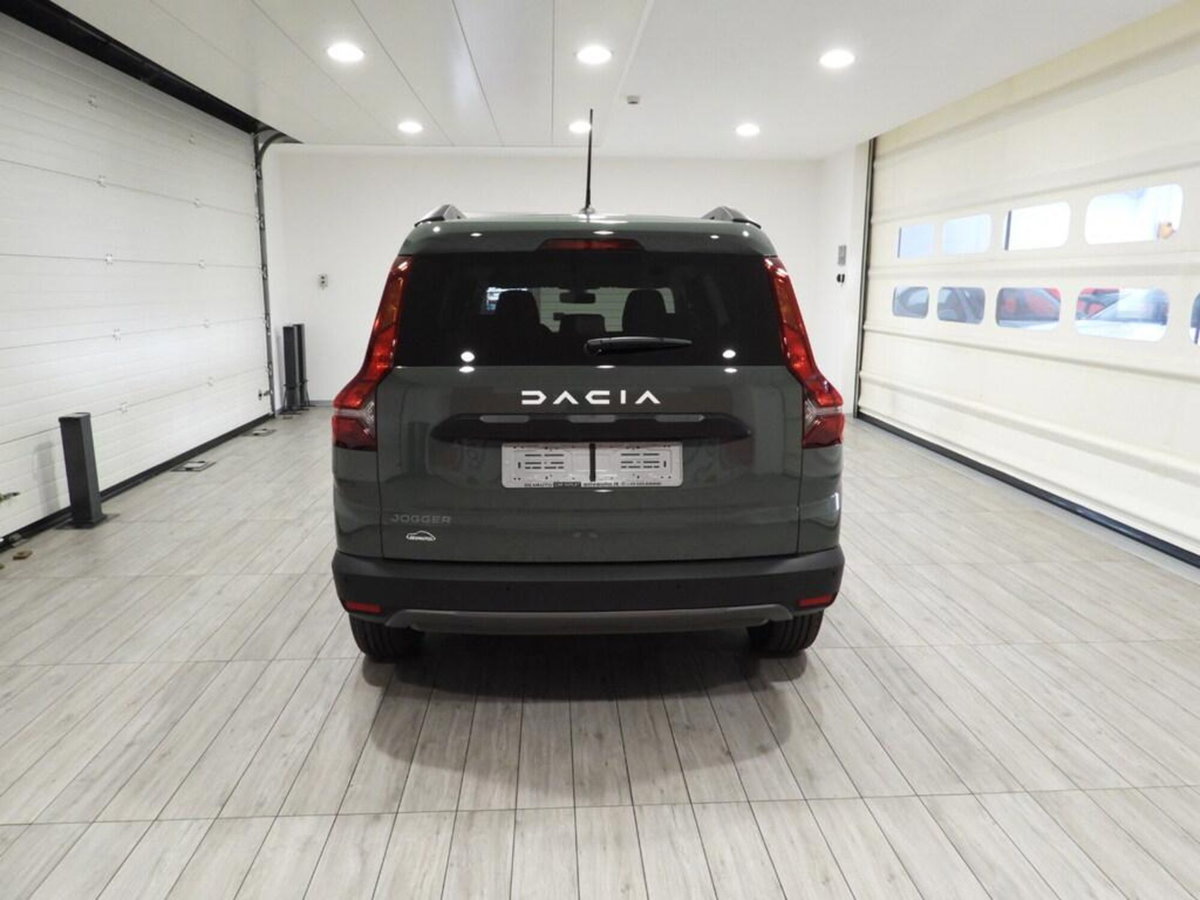 Dacia Jogger 1.0 tce Essential Gpl 100cv (4)