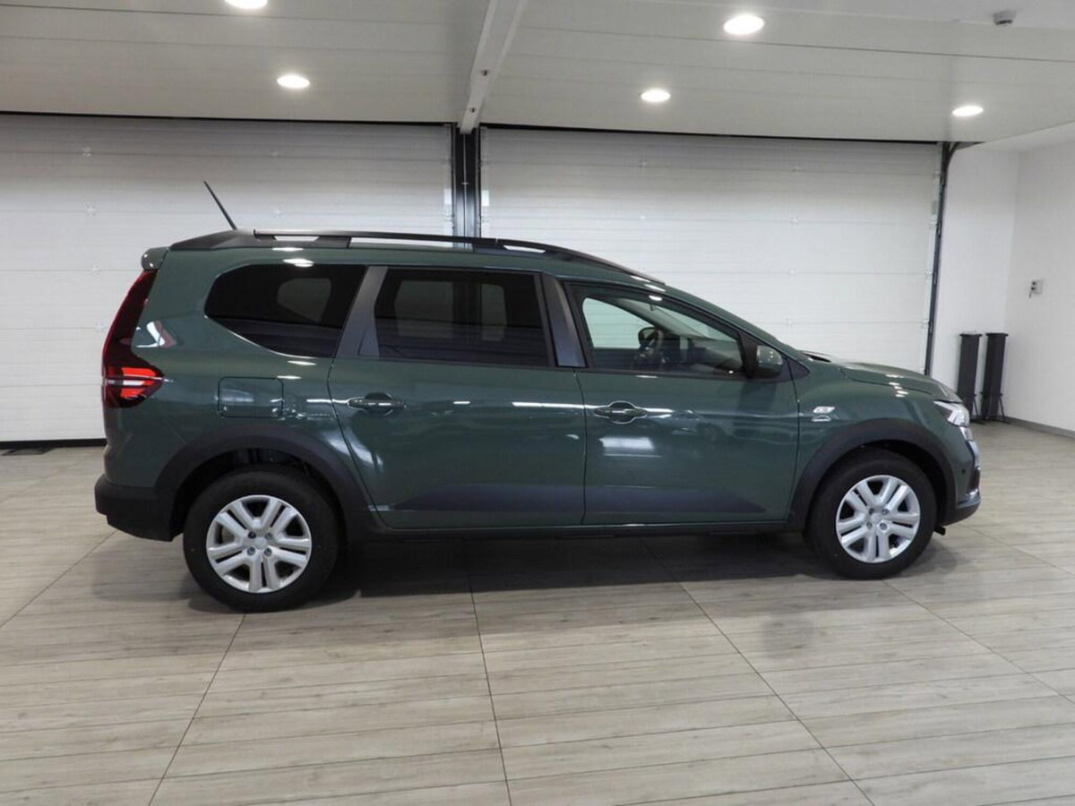 Dacia Jogger 1.0 tce Essential Gpl 100cv (6)