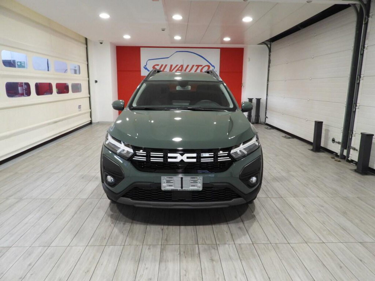 Dacia Jogger 1.0 tce Essential Gpl 100cv (8)